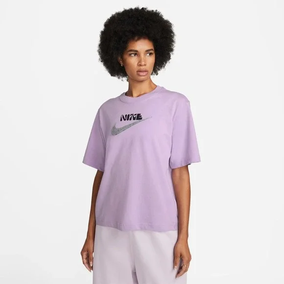 Nike Sportswear T-Shirt Women's Purple Sports Workout Athletic , Small - Picture 1 of 1